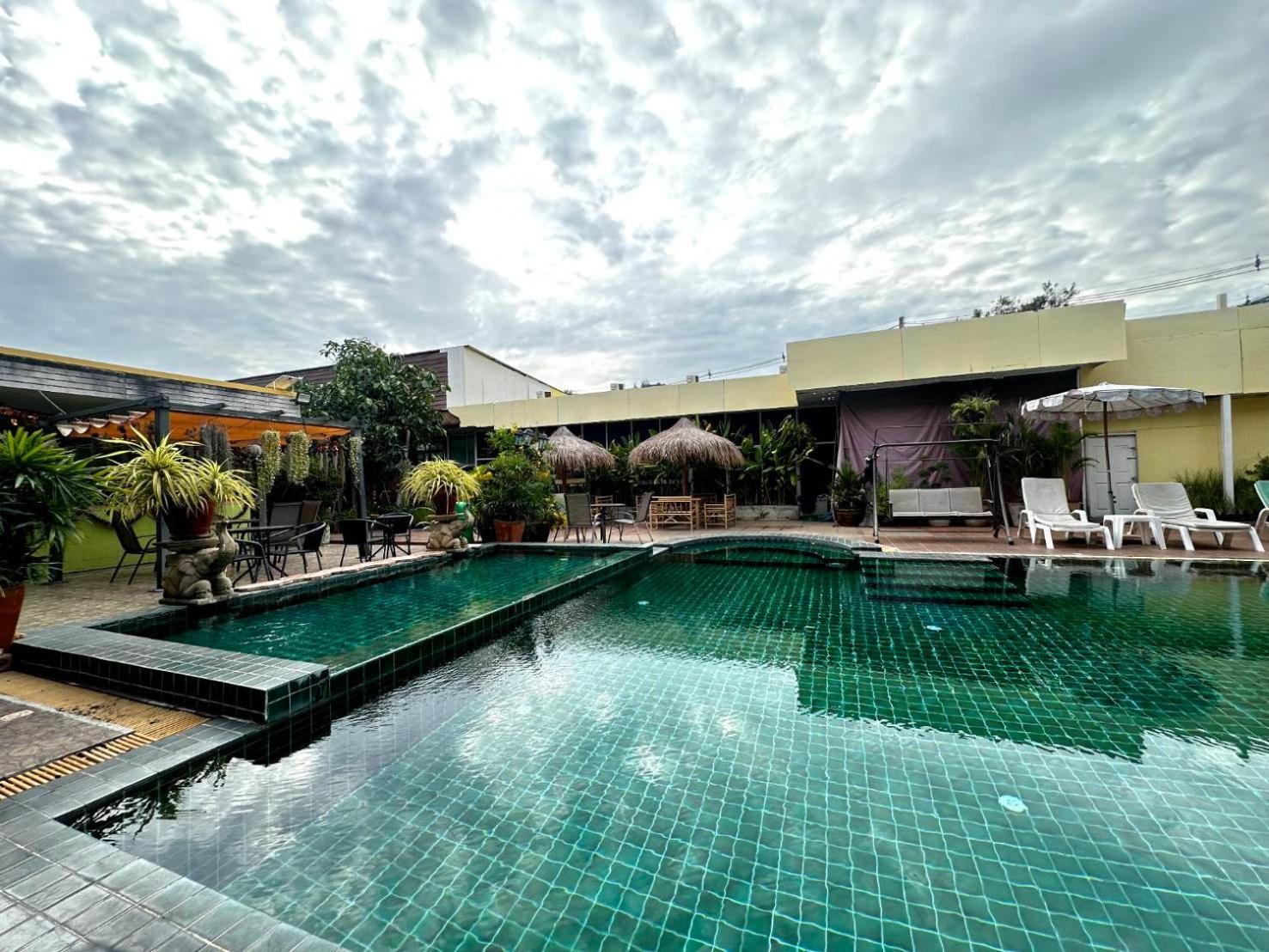 Anantra Pattaya Resort Exterior photo