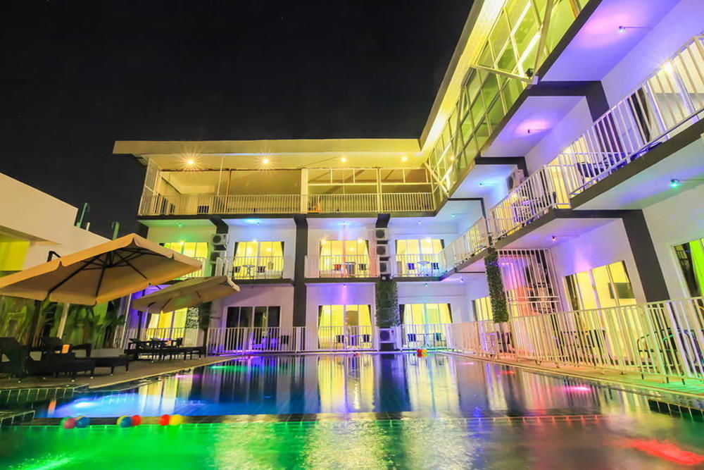 Anantra Pattaya Resort Exterior photo